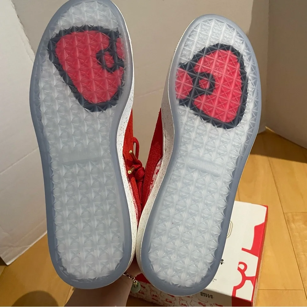 NIB hello kitty x puma red suede sneakers - Picture 6 of 7